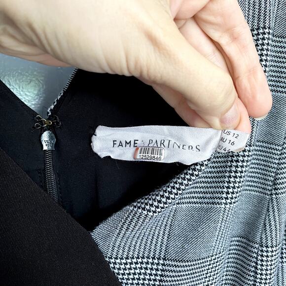 Fame and Partners Everly Black Plaid Button Front Short Sleeve Midi Dress 12 - Picture 5 of 10